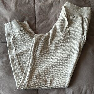 Lululemon bubble jogger